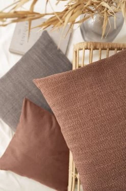 Magma Kissenhülle "Austin" 15 Magma Kissenhülle "Austin" -Gehen Sie mit Möbeln groß raus. 64e4ed8070272e0267cd920636925e4f