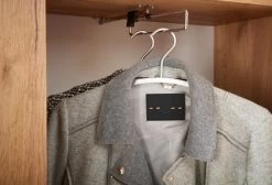 Germania Garderobenschrank "Castera" -Gehen Sie mit Möbeln groß raus. b19ea6da1835b14073e831dd5b73d5f7