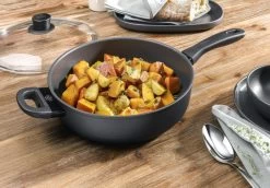 Ballarini Schmorpfanne Mit Decke "Avola" -Gehen Sie mit Möbeln groß raus. ce7d949cf46824c9bc6c9650f894c99b