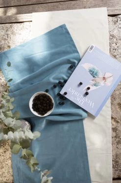 Magma Tischläufer "Samt Uni" 11 Magma Tischläufer "Samt Uni" -Gehen Sie mit Möbeln groß raus. e1ab26d2e313be33ad13d67965540c18